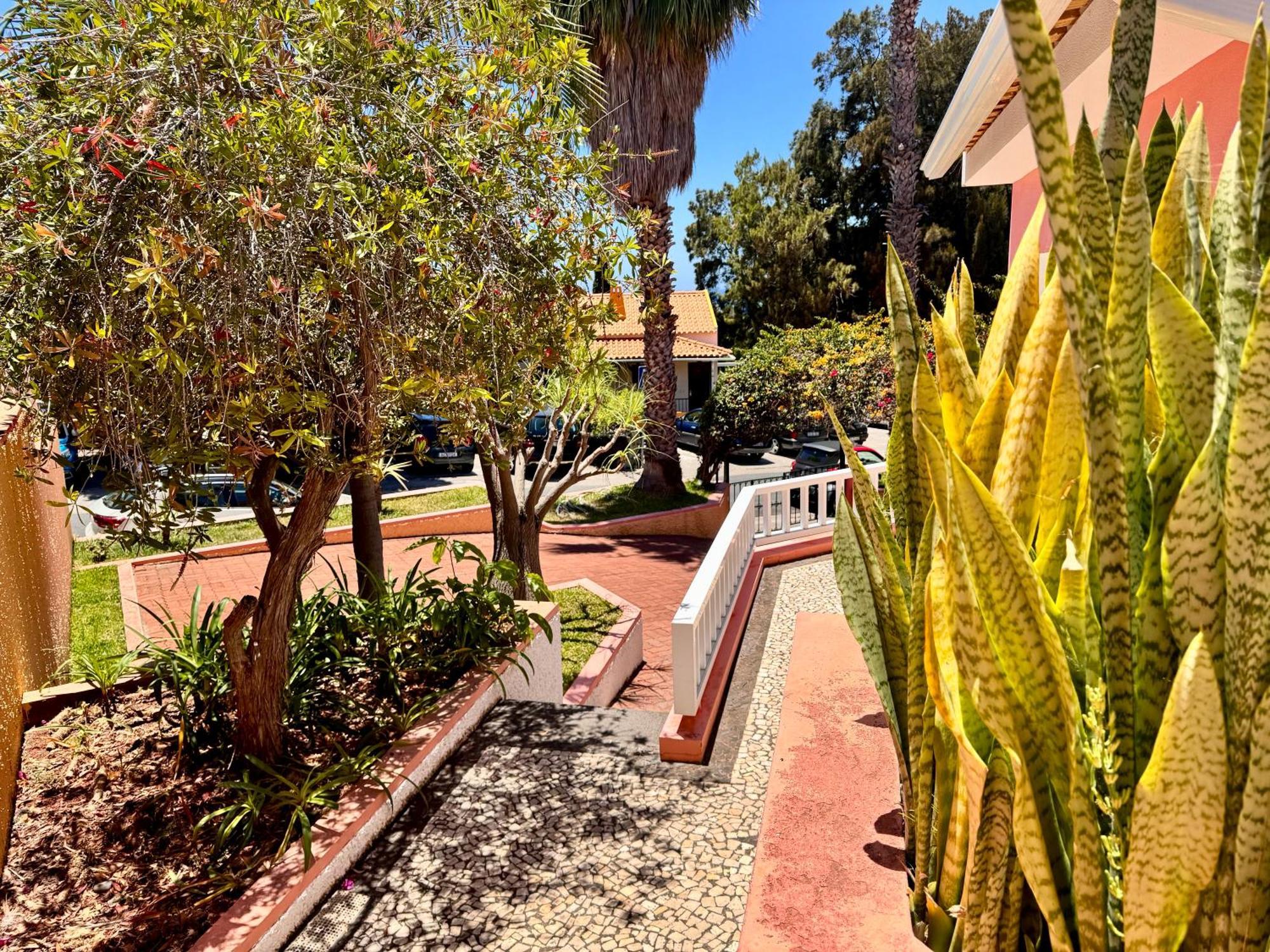 Falesia Gardens Canico  Exterior photo